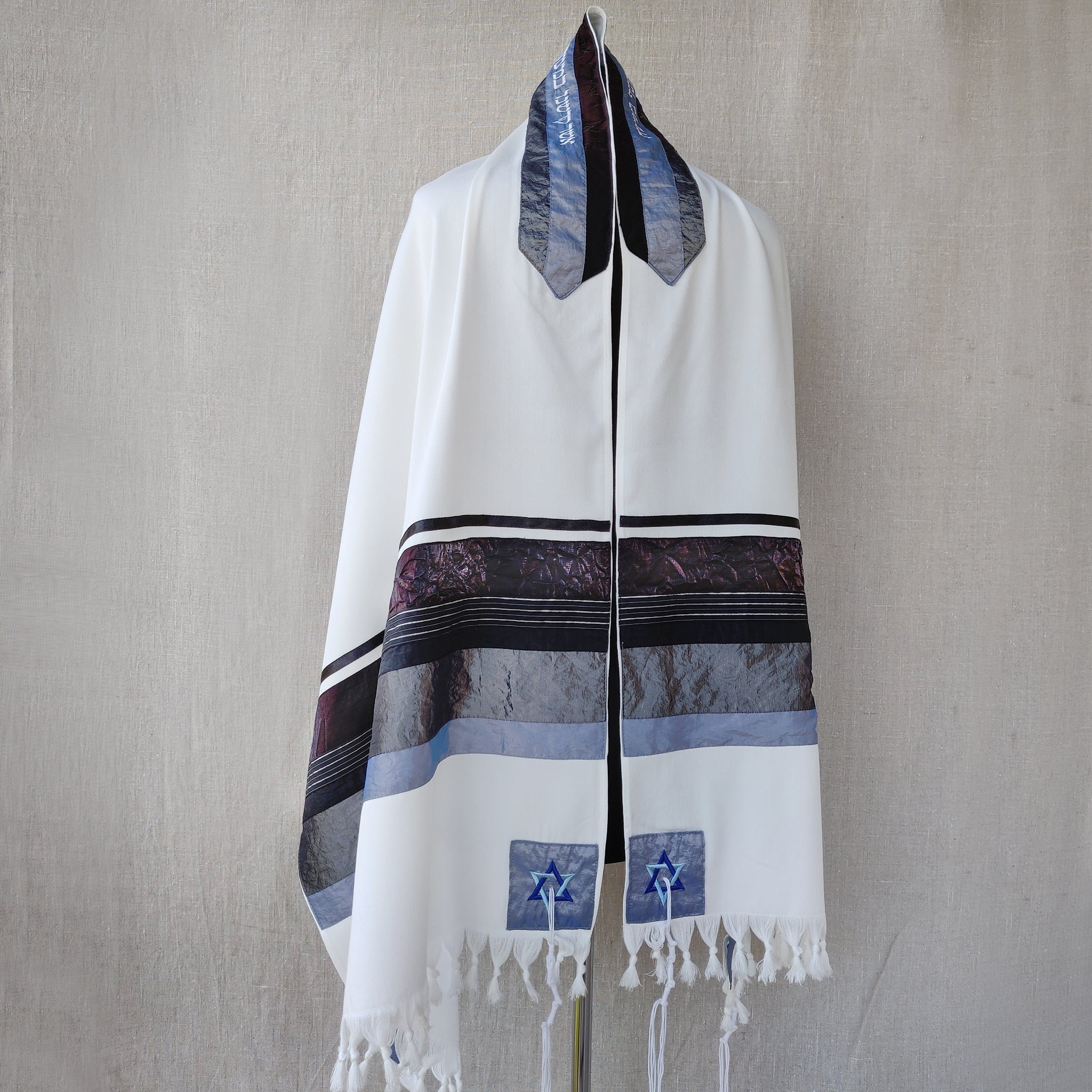 Elegant Gabrieli tallit - Rust Brown on White