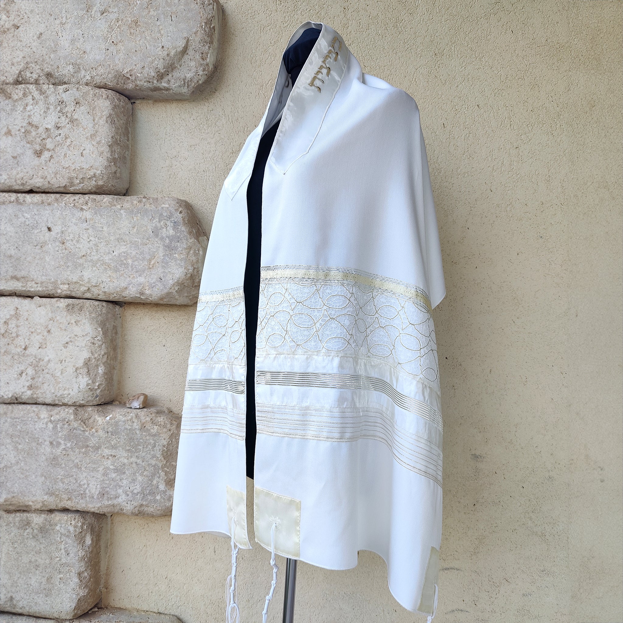 Lady Gabrieli - Viscose Tallit - Gold