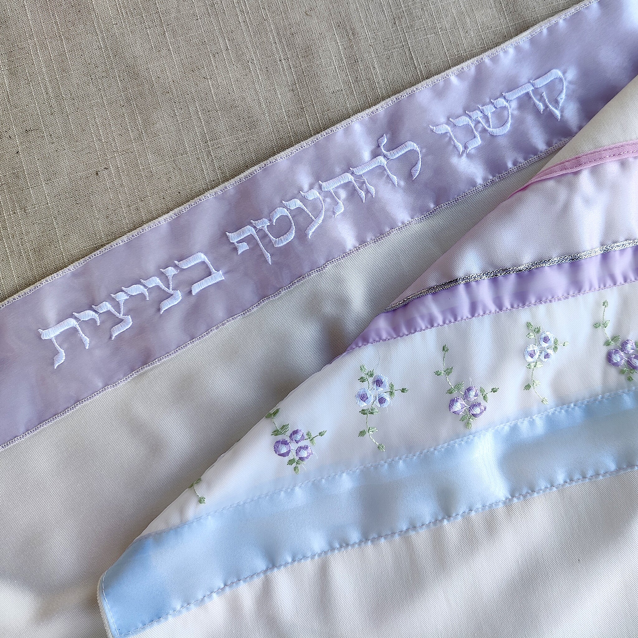 Lady Gabrieli - Viscose Tallit - Purple and pink with flowers